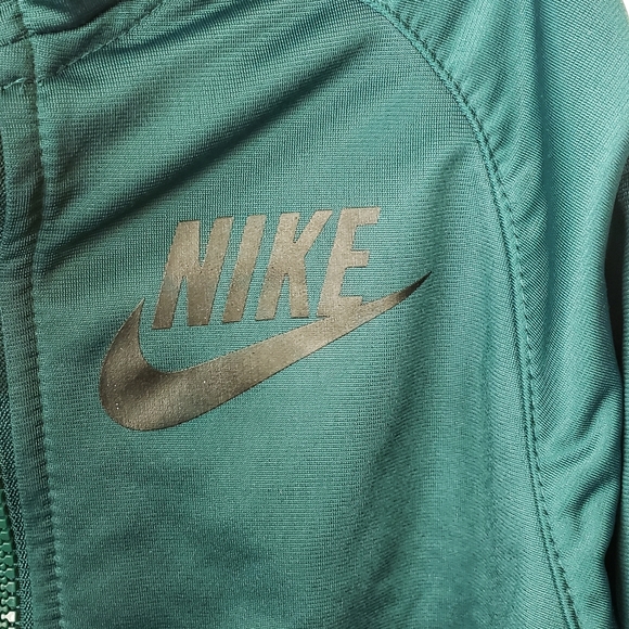 NIKE Green Full Zip Track Jacket Boys Athleisure 6 - Picture 2 of 5